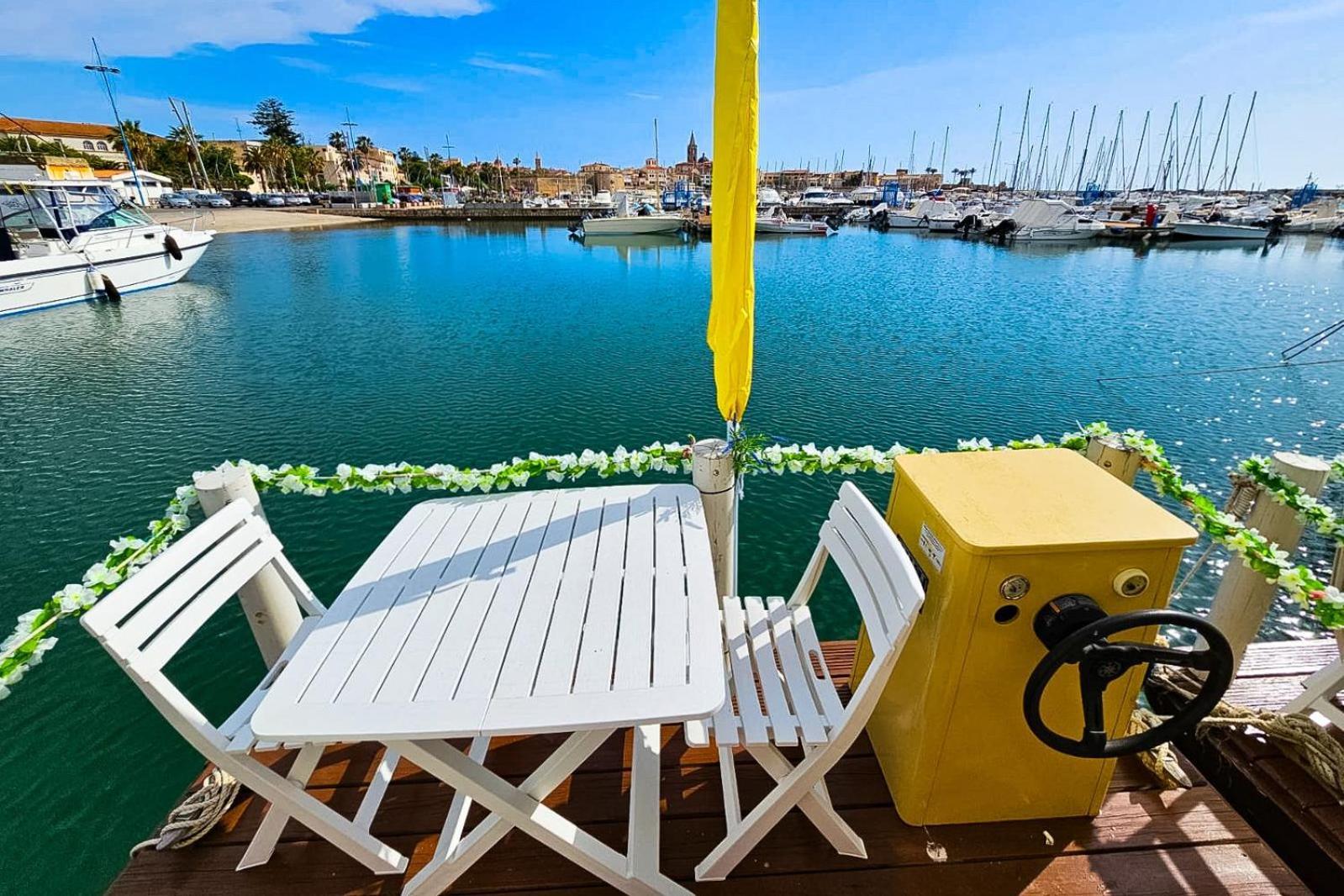 Houseboat Sardinia Alghero Exterior foto